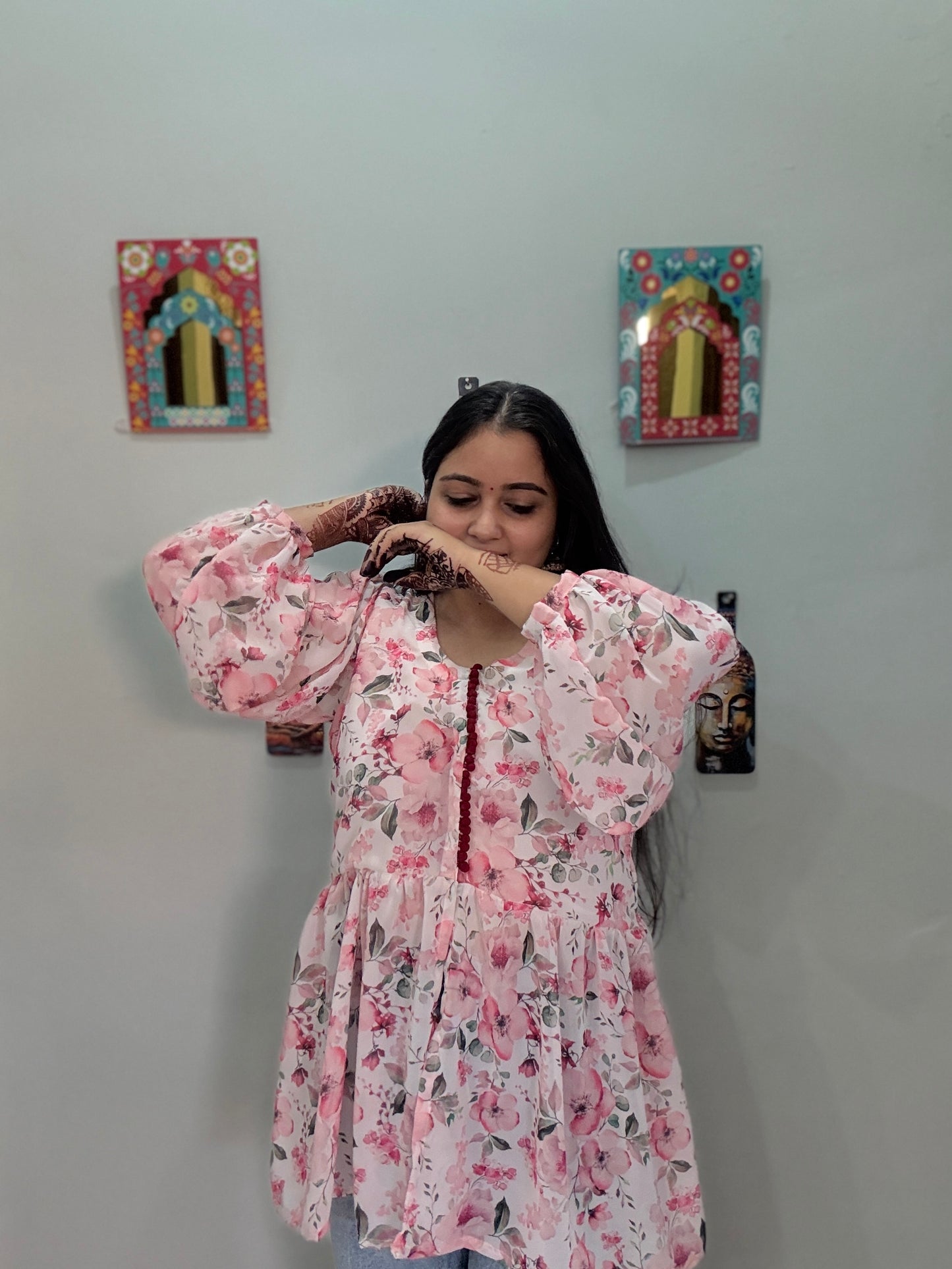 Gulabi Nazakat tunic