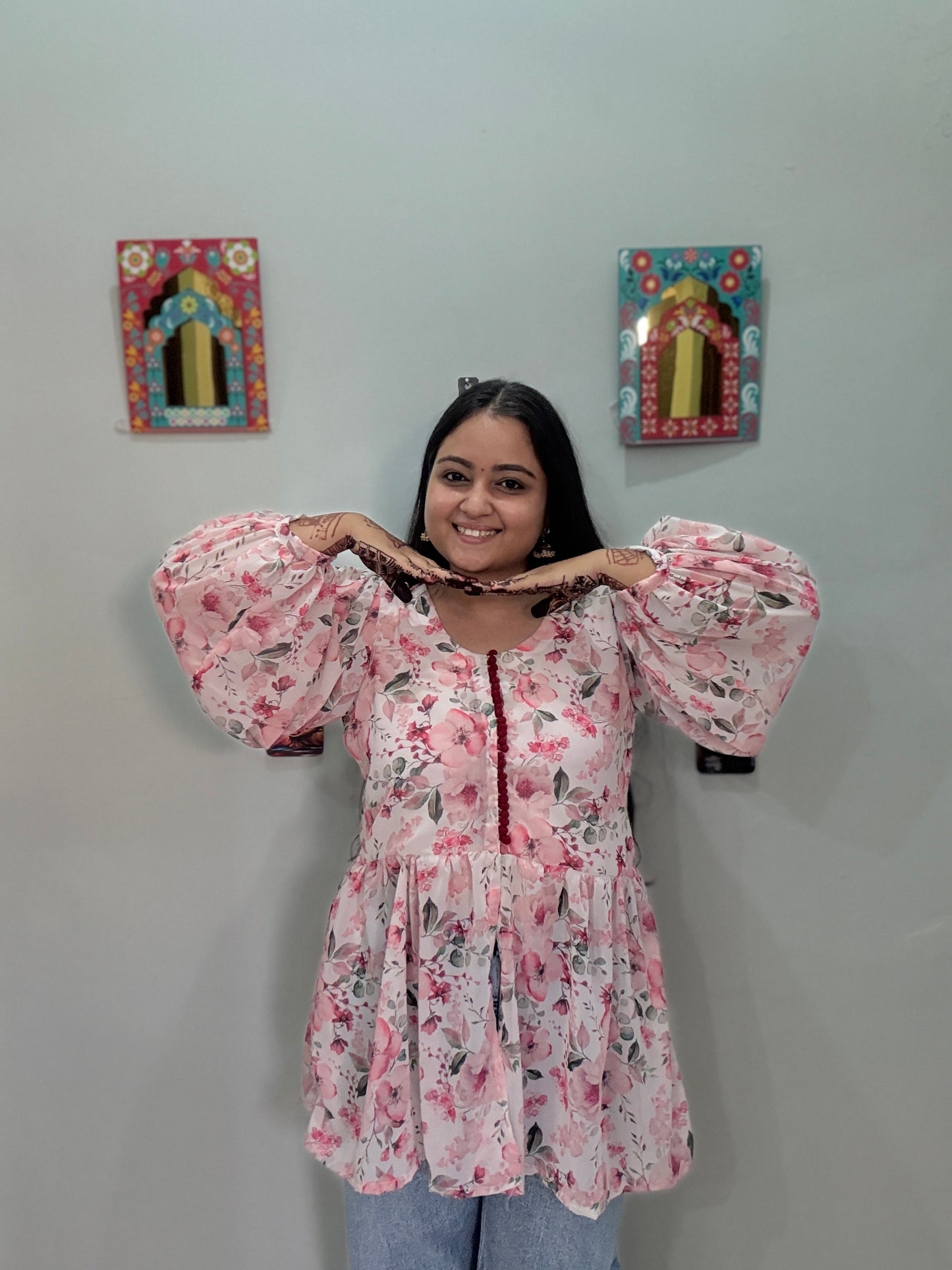 Gulabi Nazakat tunic